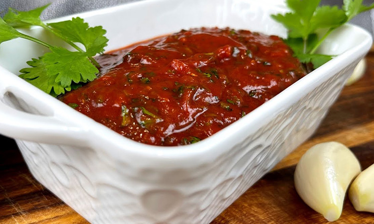 Узбекский соус к шашлыку и любому другому мясу. Делается за 1 минуту, справится даже ребенок соусы