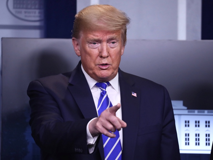 Никаких больше танцев: Дональд Трамп запретил гражданам США пользоваться TikTok Никаких больше танцев: Дональд Трамп запретил гражданам США пользоваться TikTok Звезды,Новости о звездах