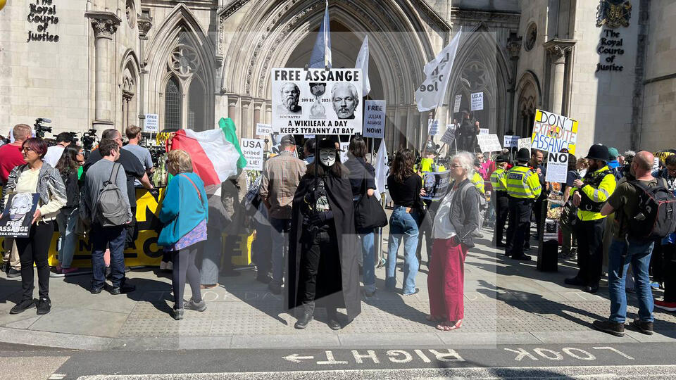 Лондонский суд предоставил Ассанжу право оспорить экстрадицию в США