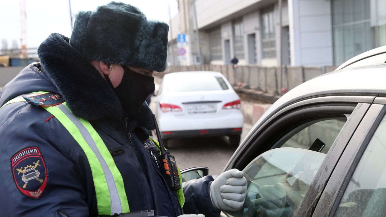 Движение на въездах в Москву несколько затруднилось в связи с проверкой автомобилей