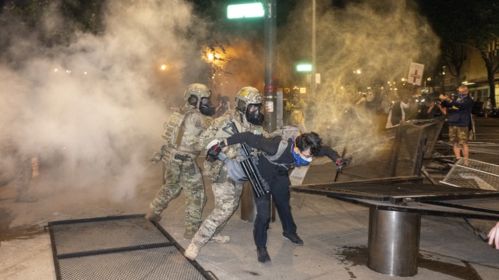 Протесты в Портленде 23-24 июля Протесты в Портленде 23-24 июля