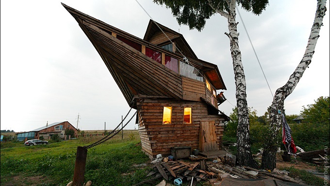 Самые необычные дома России