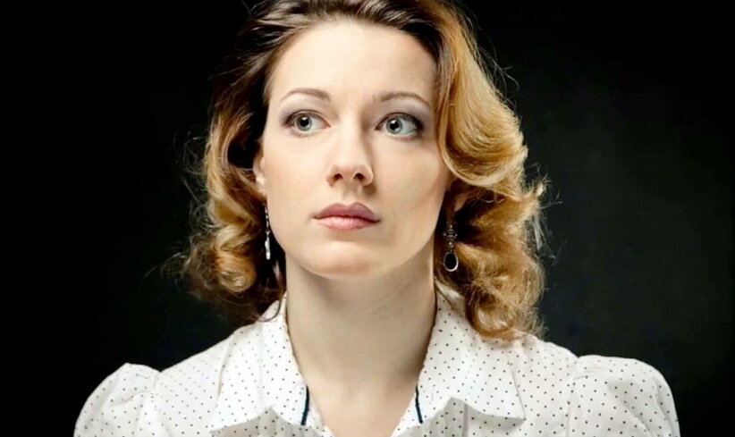 Зрители заметили: пять актеров из сериалов, которых неожиданно заменили Зрители заметили: пять актеров из сериалов, которых неожиданно заменили