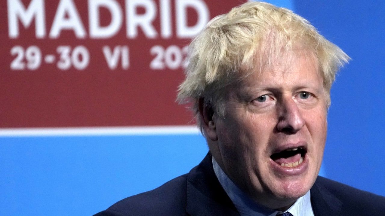 Накипело: почему министры Великобритании сбежали от Бориса Джонсона Политика