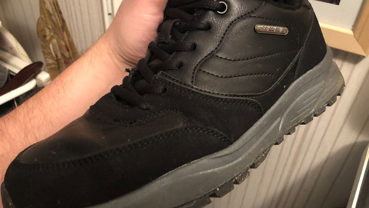 Или вот. Вообще типо замша и кожа. 