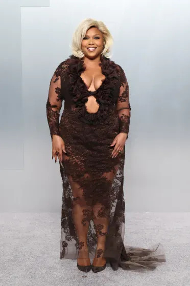 Голливудский блеск: как звёзды отпраздновали "Оскар" на вечеринке Vanity Fair