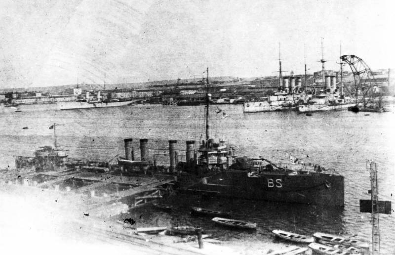 Крым в 1918-1919 годах. Интервенты, местные власти и белые Крым в 1918-1919 годах. Интервенты, местные власти и белые