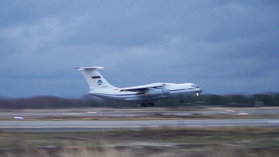 Baza: авиадиспетчер уснул за пультом управления и потерял самолет Ил-76