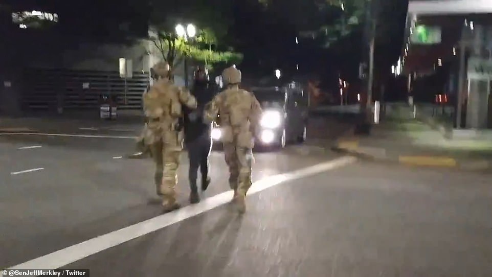 Протесты в Портленде 23-24 июля Протесты в Портленде 23-24 июля