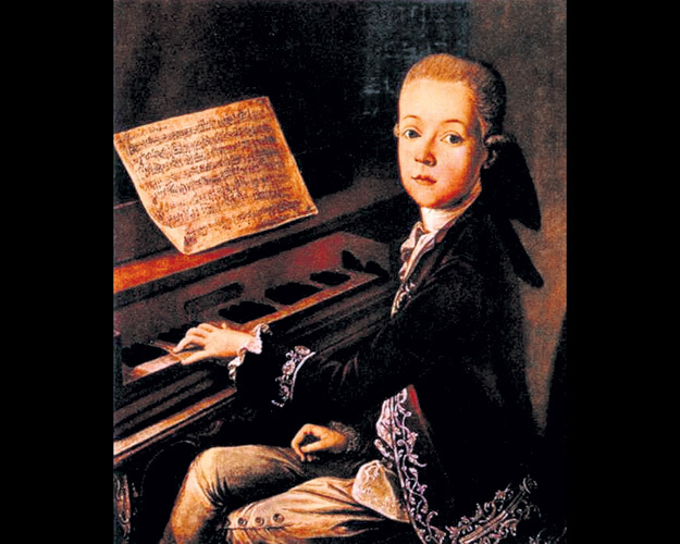 На чем играл бетховен. Моцарт вундеркинд. Маленький Моцарт за клавесином.