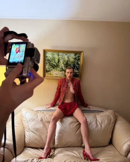 Юлия Коваль повторила культовый образ Жанны Фриске из 