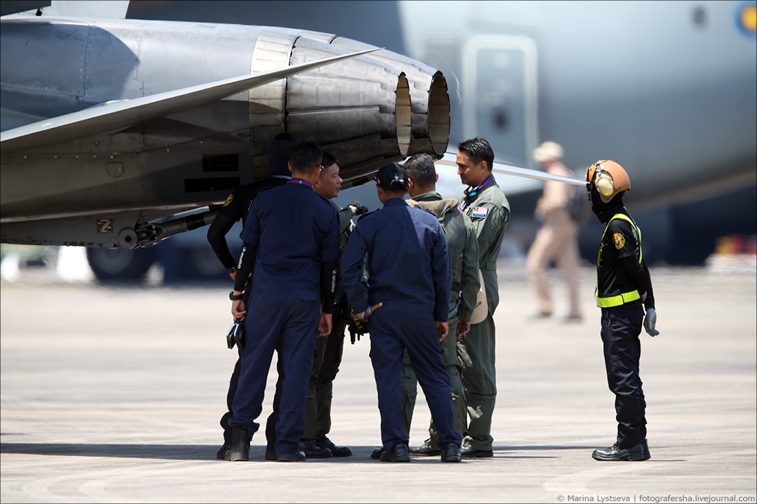 LIMA-2019  : международная выставка гражданской и военной авиации LIMA-2019