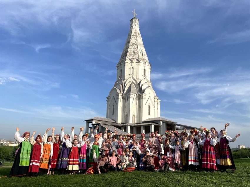 Фото: храм Благовещения Пресвятой Богородицы в Петровском парке