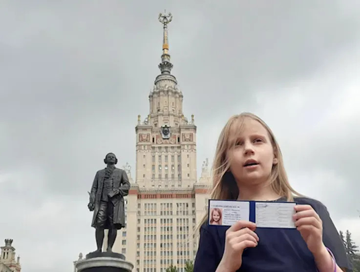 13-летняя Алиса Теплякова, поступившая в МГУ в 9 лет, стала психологом и берёт 50 тысяч рублей за приём Алиса, Теплякова, Евгений, может, стала, Тепляков, получила, диплом, возраста, университет, перевелась, после, дочери, Евгения, Тогда, предметам, Хеймдалль, четыре, хорошо, студенткой