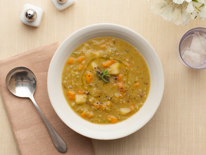 Гороховый суп с брокколи. \ Фото: pinterest.co.kr.