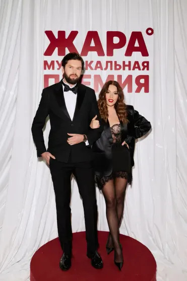 Алсу, Дима Билан, Сергей Лазарев, Полина Гагарина, Джиган, Кети Топурия и Клава Кока посетили премию 