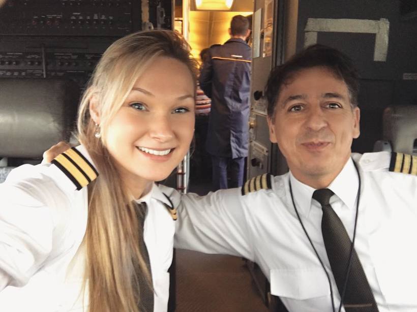 25-летняя пилот из Голландии показала истинную жизнь капитана воздушного судна