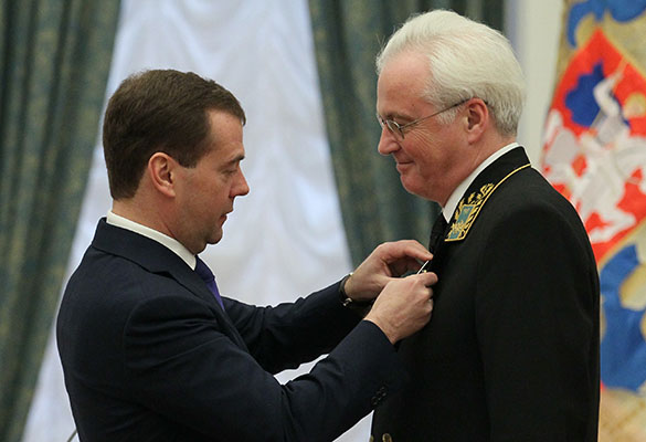 Дмитрий Медведев и Виталий Чуркин. Фото: ИТАР-ТАСС/ Екатерина Штукина