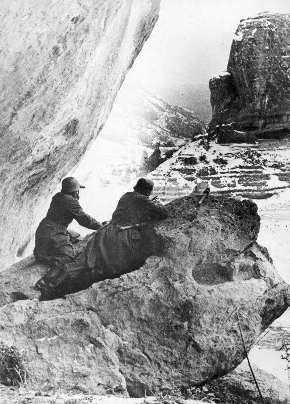 «Бои тяжелые и кровопролитные, повсеместно большие потери». Как Манштейн начал второй штурм Севастополя «Бои тяжелые и кровопролитные, повсеместно большие потери». Как Манштейн начал второй штурм Севастополя история