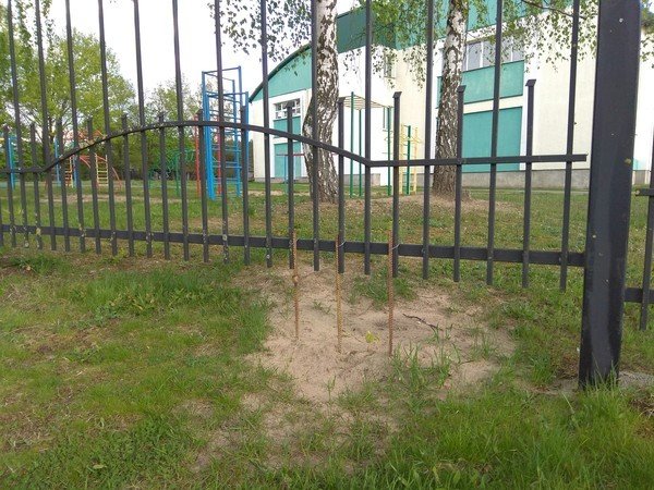 Вот что случается, когда гуманитарий берётся за ремонт гуманитарии за работой, дурацкий ремонт, и так сойдёт, не поставновка, починили, прикол, ремонт, я у мамы инженер