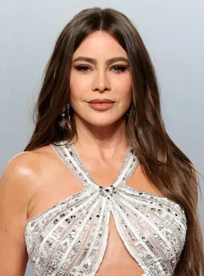 Голливудский блеск: как звёзды отпраздновали "Оскар" на вечеринке Vanity Fair