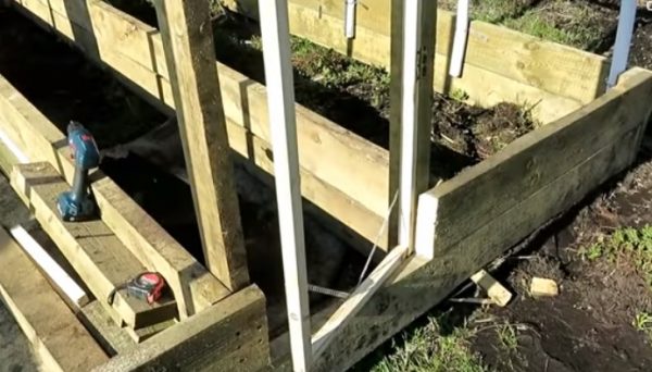 Строим крутую теплицу из труб своими руками Строим крутую теплицу из труб своими руками самоделкин,сделай сам