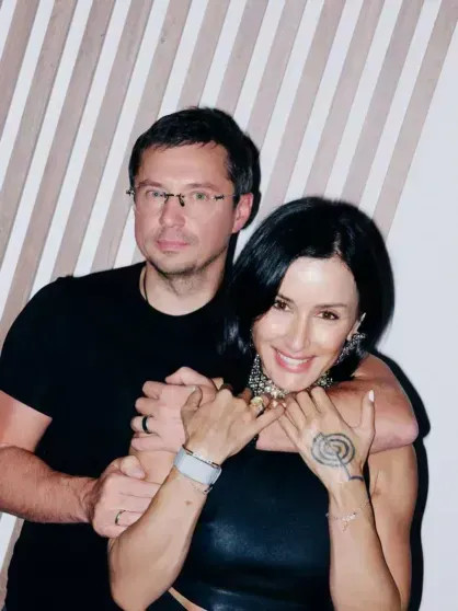 Тина Канделаки показала, как готовится к Пасхе с 39-летним мужем Василием Бровко Канделаки, Бровко, также, Собчак, вновь, честь, Ростеха, мужем, безусловно, скандальным, массу, связи, всплыли, людей, имена, дочьНедавно, взрослые, Кондрахиным, Андреем, бизнесменом