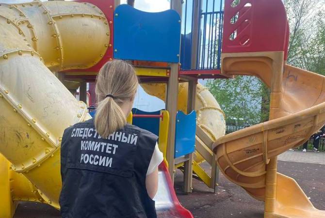 В Саратовской области 12-летний ребенок упал с детской горки и разбил голову