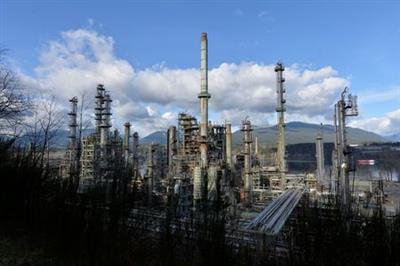 Parkland Fuel's refinery in Burnaby, British Columbia, Canada February 17, 2021. Picture taken February 17, 2021. REUTERS/Jennifer Gauthier