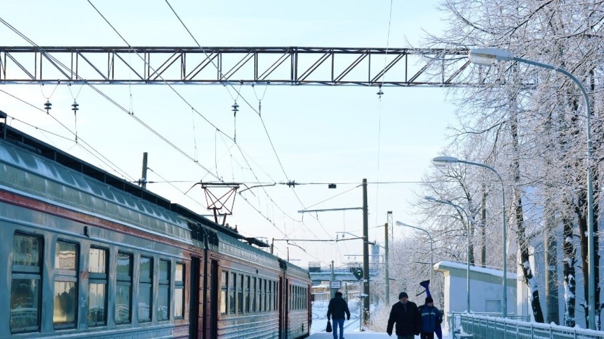 Электричка пушкино нижний. СЗППК. Парголово электричка. Хлебниково станция электрички. Пригородный поезд Суккозеро Лендеры.