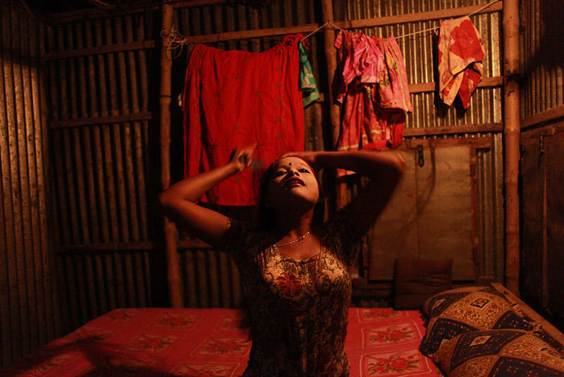 Украденное детство – девочки-проститутки из Бангладеш