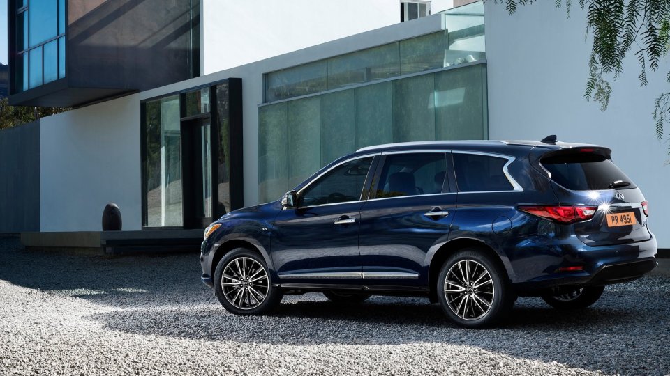 В США угнали два Infiniti на глазах у сотрудников автоцентра