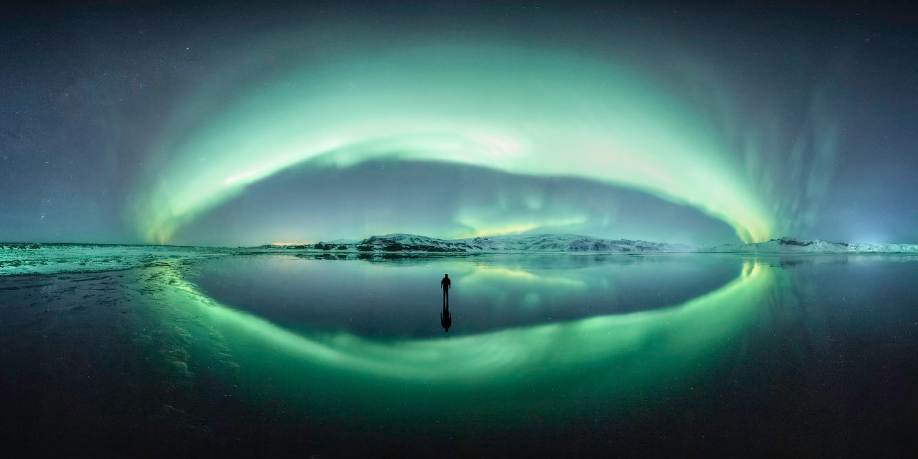 Панорама северного сияния в Исландии