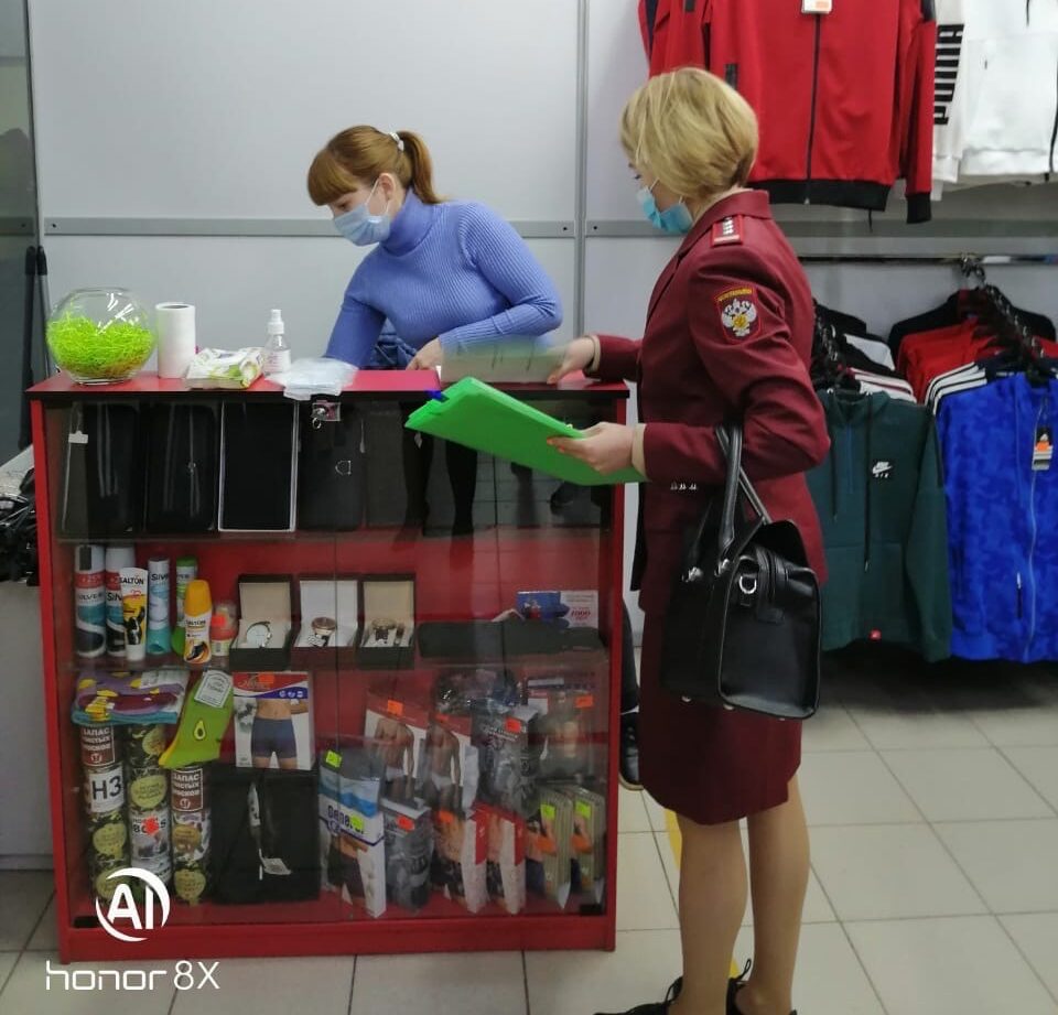 В торговых центрах  Рязанской области проверили соблюдение масочного режима