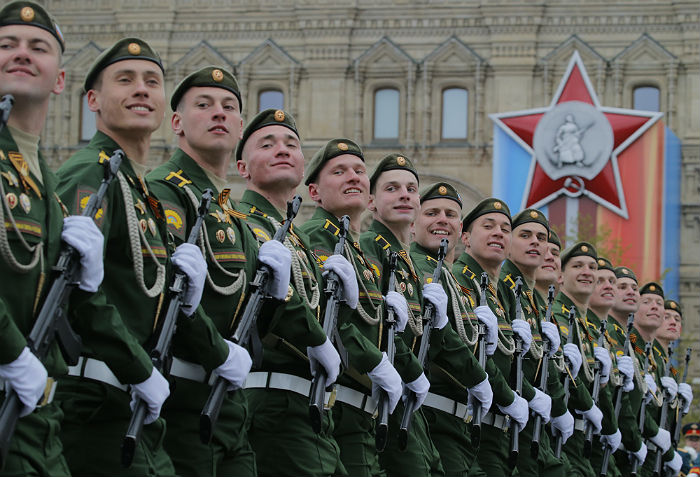 Парад Победы ознаменует возвращение к нормальной жизни после COVID-19