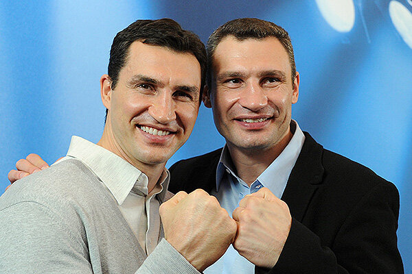 В деле Навального всё больше странностей. И причем здесь братья Кличко.