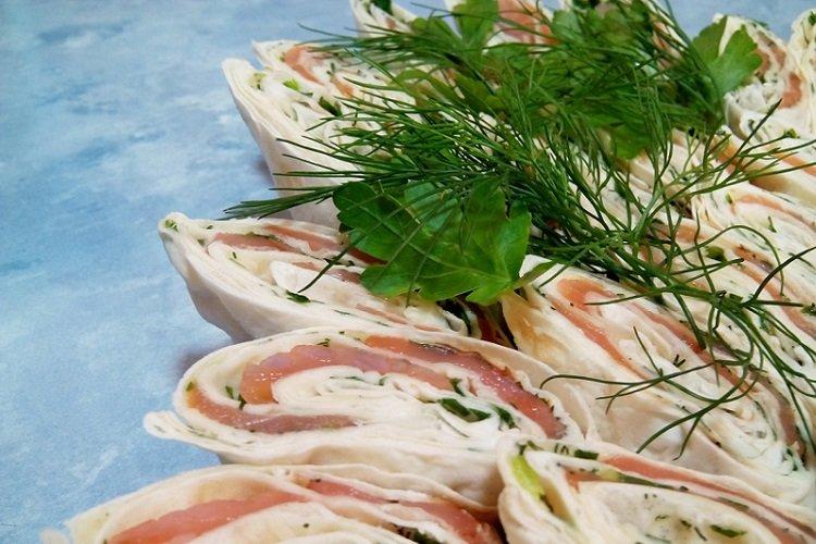 20 очень вкусных рулетов из лаваша с красной рыбой закуски,рецепты