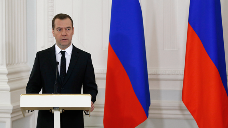 Медведев назвал смерть Чуркина утратой для всей России