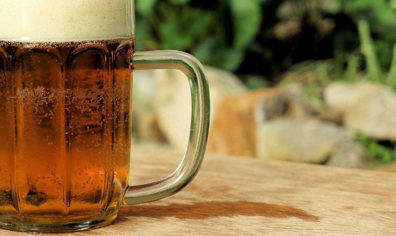 «Вкусно — и точка» опровергла продажу пива в ресторанах сети