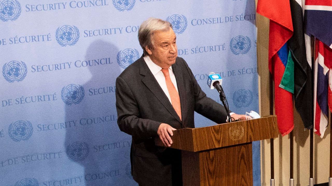 Захарова показала первые кадры с переговоров Лаврова и генсека ООН Гутерреша в Москве