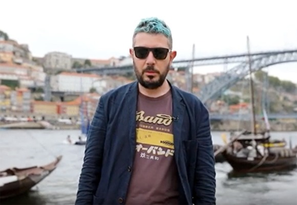 Артемий Лебедев заявил, что уезжает из России из-за политической ситуации