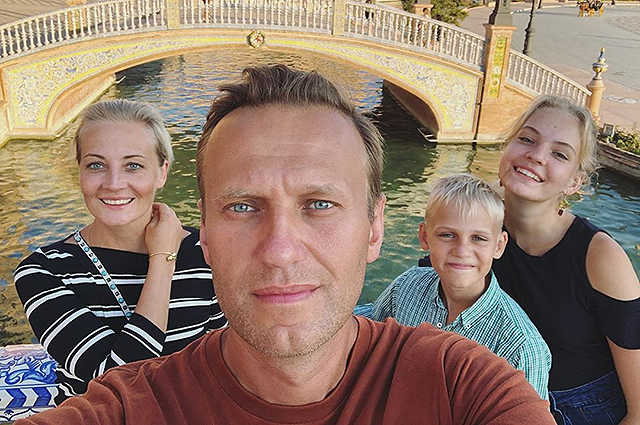 Юлия Навальная высказалась о состоянии здоровья мужа и "государственных террористах"