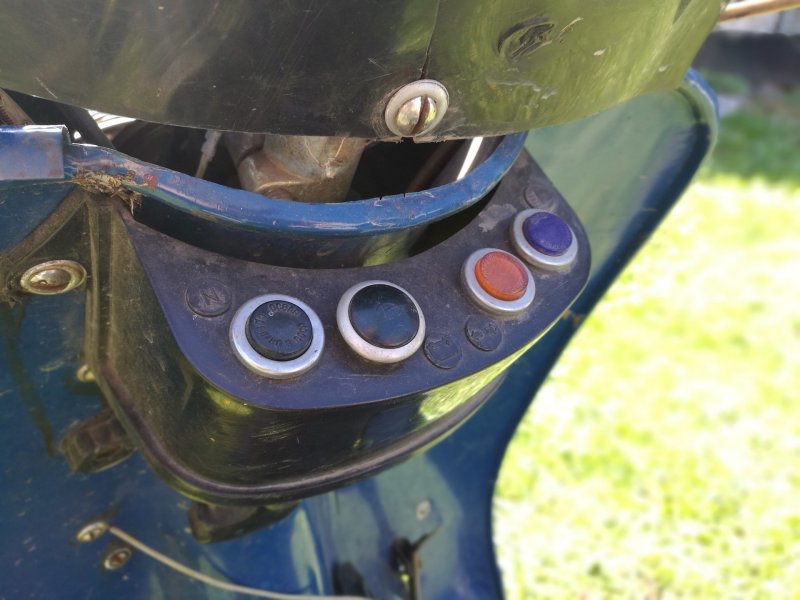 Трехколесный грузовой мотороллер Трехколесный грузовой мотороллер