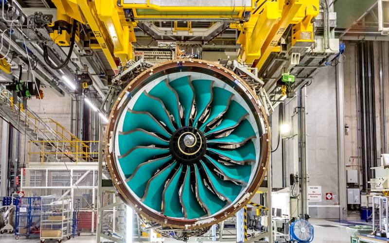 Rolls-Royce разрабатывает крупнейший в мире авиационный двигатель Техно