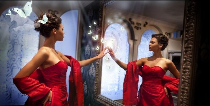 Магические зеркала и их колдовские свойства: суеверия и реальность доказательства