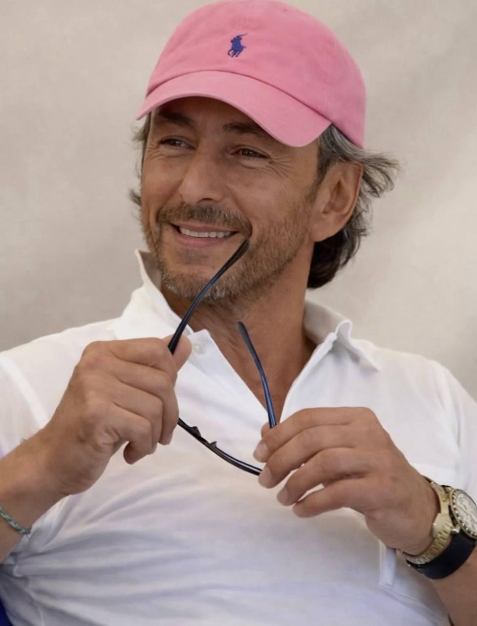 Последнее видео Умара Джабраилова: в Москве скончался бывший возлюбленный Ксении Собчак Джабраилов, Собчак, время, только, Ксении, Джабраилова, перед, видео, бывший, жизни, своей, после, бизнесмена, чтобы, больше, Бизнесмен, последнее, Здесь, полномочия, рассказывал