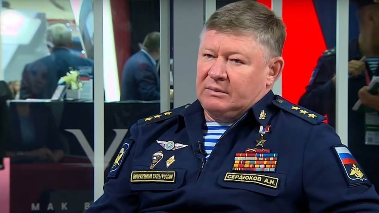 Генсек ОДКБ Зась и командующий миротворцами Сердюков обсудили обстановку в Казахстане Армия