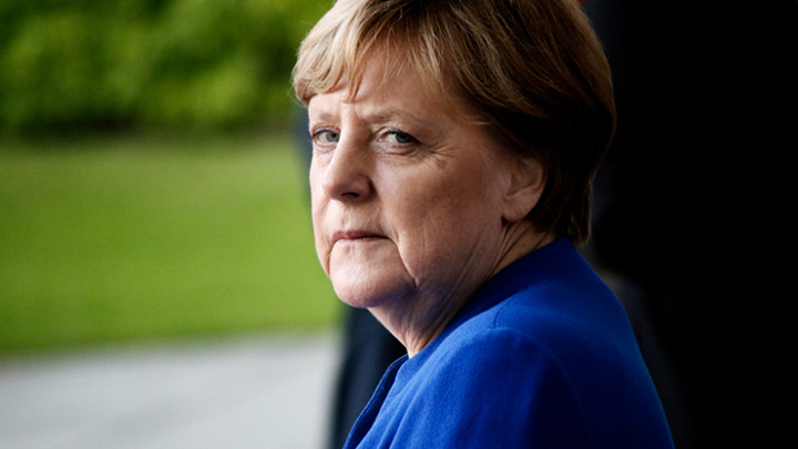 Всю трясёт, но «я в порядке»: Почему Меркель должна уйти