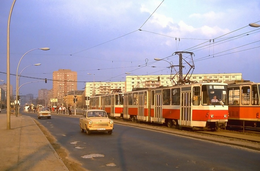 Два Берлина в 80-е. города, части, востоке, Берлина, стены, Берлин, снимок, стена, часть, западной, можно, Естественно, город, конечно, западе, обычные, восточной, проходила, Москвы, других