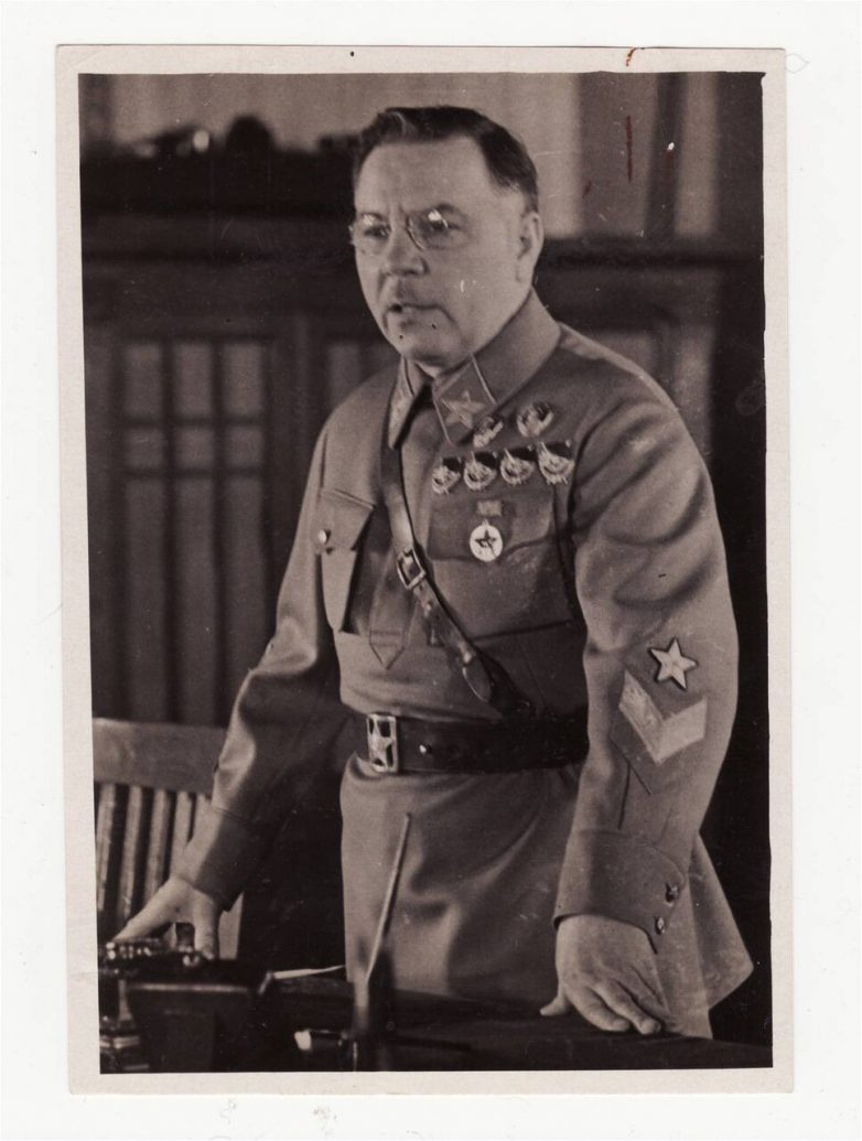 Климент Ефремович Ворошилов: страницы жизни 